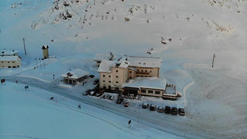 Hotel Col Di Lana Canazei Bagian luar foto