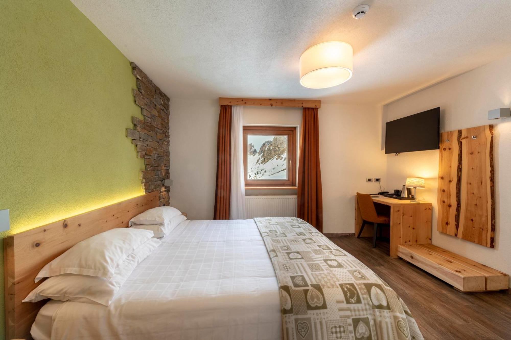 Hotel Col Di Lana Canazei Ruang foto